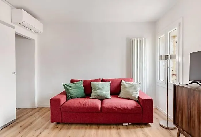 Elegant In Apartament